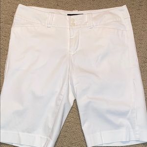Women’s White Bermuda Chinos